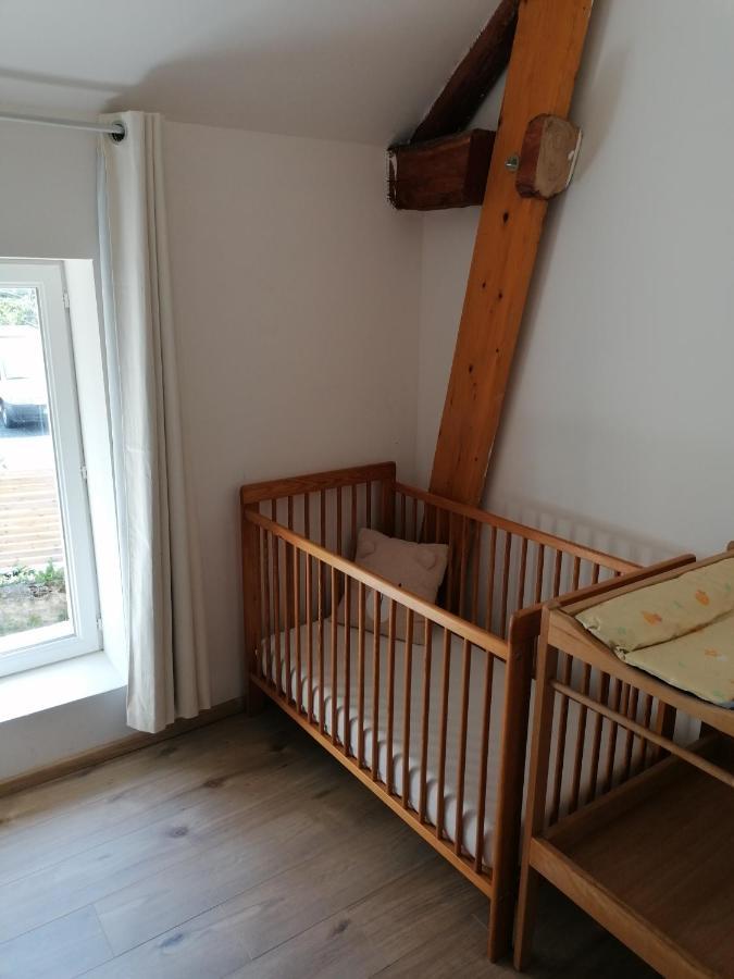 Maison De Pierre: Jardin Tranquille Près D'omaha Holiday home